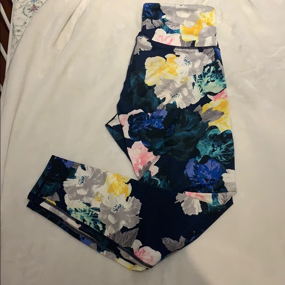 Old Navy Pants - Old Navy Floral leggings